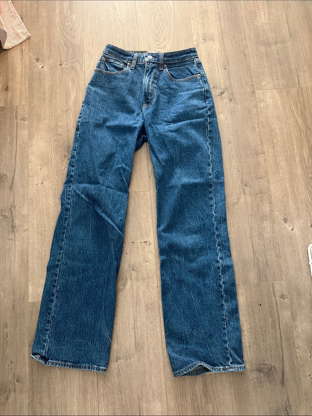 Abercrombie & Fitch 90’s Relaxed Jean High Rise Curve Love